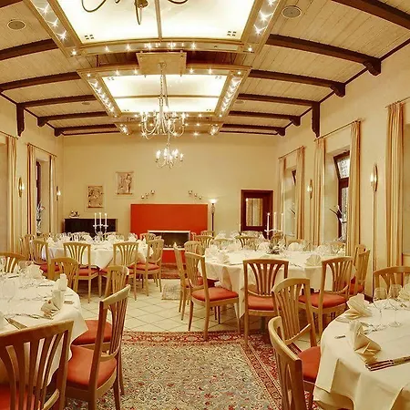Ratsstube Hotel 3*