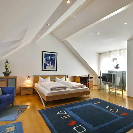 Hotel Ratsstube 3*