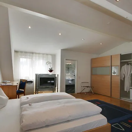 Hotel Ratsstube 3*